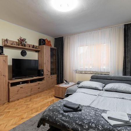 Cosy House - Home Base Марибор Экстерьер фото